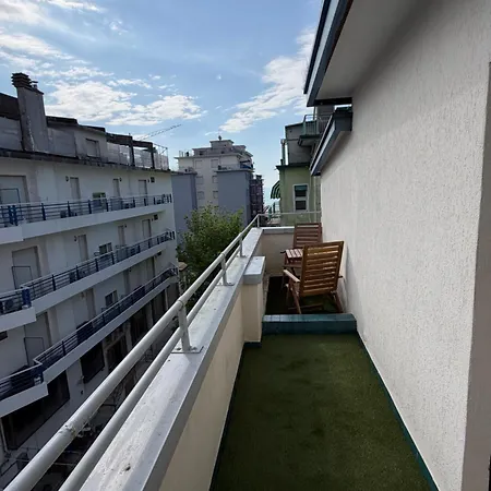 Hotel Marlisa Pier 2*
