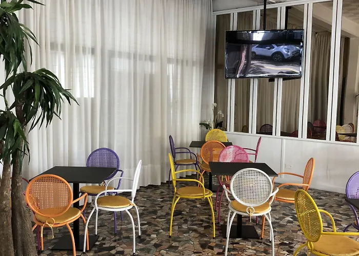 Marlisa Pier Hotel 2*