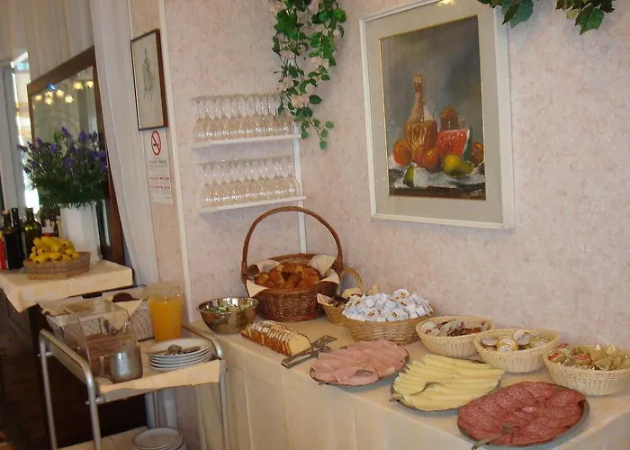Marlisa Pier Hotel 2*