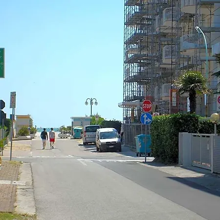 Hotel Marlisa Pier 2*