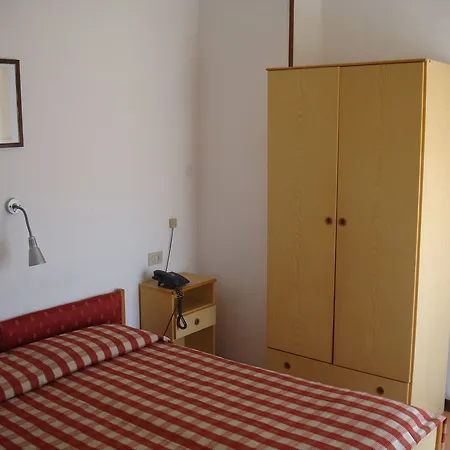 Marlisa Pier Otel 2*